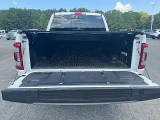Ford F-150 2023 4x4 Lariat 4p SuperCrew 5.5 ft. SB