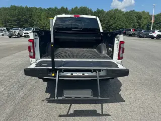 Ford F-150 2023 4x4 Lariat 4p SuperCrew 5.5 ft. SB