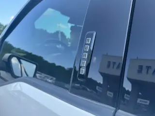 Ford F-150 2023 4x4 Lariat 4p SuperCrew 5.5 ft. SB