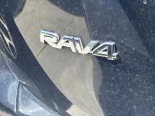 Toyota RAV4 2018 XLE 4p SUV