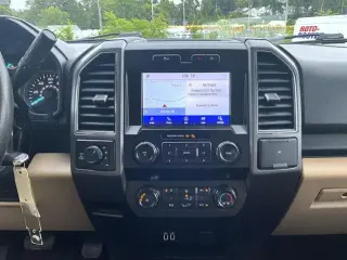 Ford F-150 2019 4x4 XLT 4dr SuperCrew 5.5 ft. SB