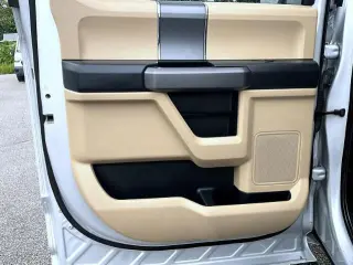 Ford F-150 2019 4x4 XLT 4dr SuperCrew 5.5 ft. SB