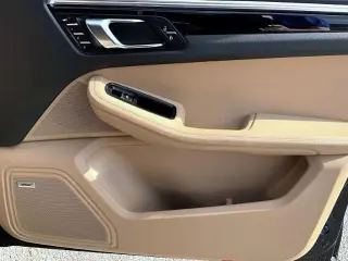 Porsche Macan 2019 AWD S 4p SUV