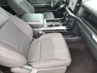 Ford F-150 2025 4x2 STX 4p SuperCrew 5.5 ft. SB
