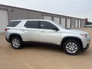 Chevrolet Traverse 2020 LS 4p SUV con 1LS