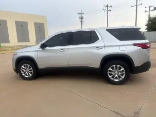 Chevrolet Traverse 2020 LS 4p SUV con 1LS