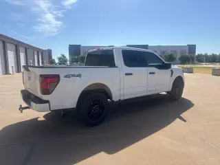 Ford F-150 2025 4x4 STX 4p SuperCrew 5.8 ft. CA