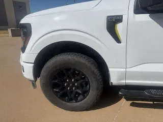 Ford F-150 2025 4x4 STX 4p SuperCrew 5.8 ft. CA