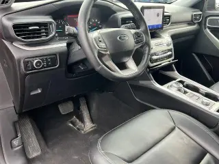 Ford Explorer 2023 AWD XLT SUV 4p.