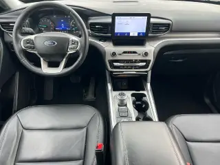 Ford Explorer 2023 AWD XLT SUV 4p.