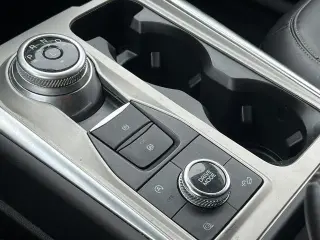 Ford Explorer 2023 AWD XLT SUV 4p.