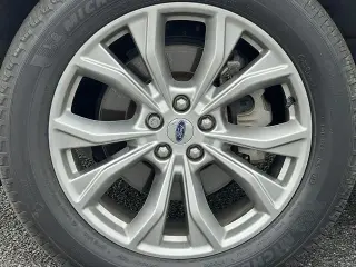 Ford Explorer 2023 AWD XLT SUV 4p.