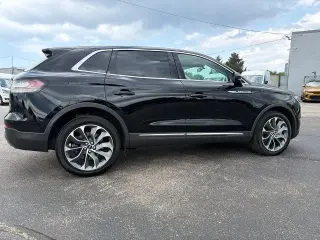 Lincoln Nautilus 2023 AWD Reserve 4dr SUV