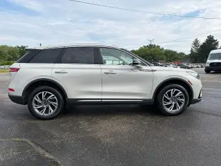 Lincoln Corsair 2023 Estándar 4p SUV