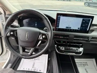 Lincoln Corsair 2023 AWD Reserve 4p SUV
