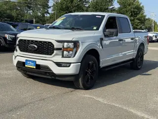 Ford F-150 2023 4x4 XL 4dr SuperCrew 5.5 ft. SB