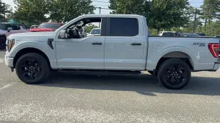 Ford F-150 2023 4x4 XL 4dr SuperCrew 5.5 ft. SB