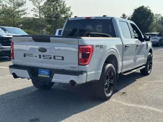 Ford F-150 2023 4x4 XL 4dr SuperCrew 5.5 ft. SB