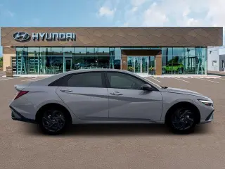Hyundai ELANTRA 2026 SEL Sport 4dr Sedan