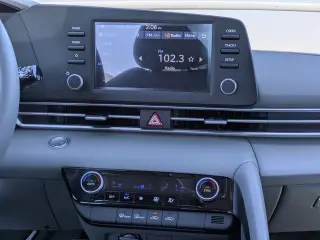 Hyundai ELANTRA 2026 SEL Sport 4p Sedan