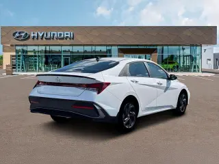 Hyundai ELANTRA 2026 SEL Sport 4p Sedan