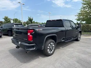 Chevrolet Silverado 2500HD 2021 4x4 Custom 4dr Crew Cab SB