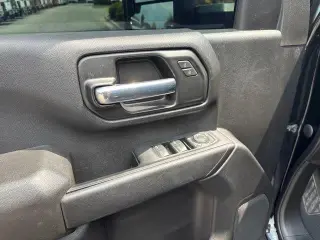 Chevrolet Silverado 2500HD 2021 4x4 Custom 4dr Crew Cab SB