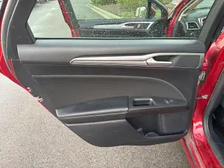 Ford Fusion 2020 AWD SE 4p Sedan