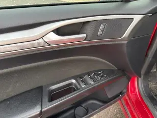 Ford Fusion 2020 AWD SE 4p Sedan
