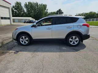 Toyota RAV4 2014 XLE 4p SUV
