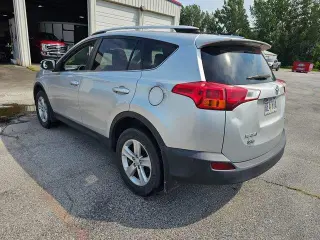Toyota RAV4 2014 XLE 4p SUV