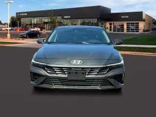 Hyundai ELANTRA 2025 SE Sedán 4p