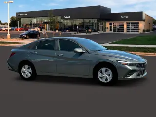 Hyundai ELANTRA 2025 SE Sedán 4p