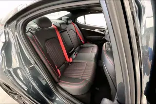 Genesis G70 2023 2.0T 4p Sedan