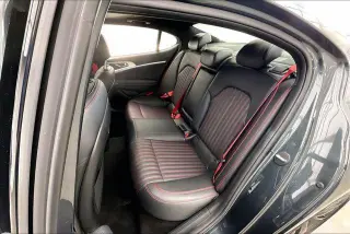 Genesis G70 2023 2.0T 4p Sedan
