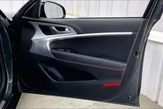 Genesis G70 2023 2.0T 4p Sedan