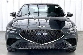 Genesis G70 2023 2.0T 4p Sedan