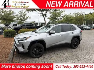 Toyota RAV4 Hybrid 2024 AWD SE 4p SUV
