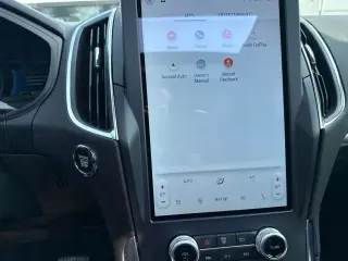 Ford Edge 2023 AWD Titanium 4dr Crossover