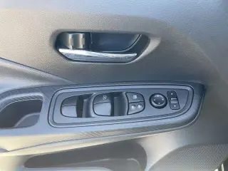 Nissan Versa 2025 SV 4dr Sedan