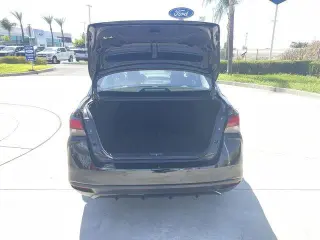 Nissan Versa 2025 SV 4dr Sedan