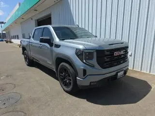 GMC Sierra 1500 2023 4x4 Elevation 4p. Cabina Tripla 5.8 ft. SB