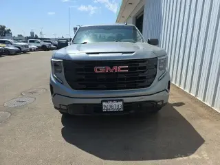 GMC Sierra 1500 2023 4x4 Elevation 4p. Cabina Tripla 5.8 ft. SB