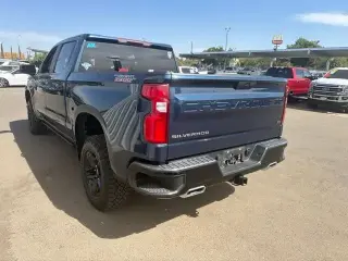 Chevrolet Silverado 1500 Limited 2022 4x4 LT Trail Boss 4p. Cabina de tripulación 5.8 ft. CB