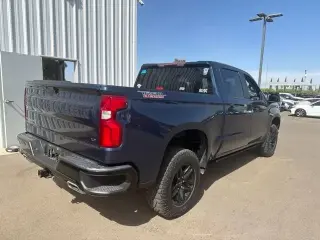 Chevrolet Silverado 1500 Limited 2022 4x4 LT Trail Boss 4p. Cabina de tripulación 5.8 ft. CB