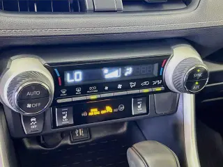 Toyota RAV4 Hybrid 2023 AWD XLE 4dr SUV