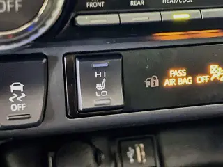 Toyota RAV4 Hybrid 2023 AWD XLE 4dr SUV