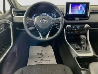 Toyota RAV4 Hybrid 2023 AWD XLE 4dr SUV