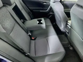 Toyota RAV4 Hybrid 2023 AWD XLE 4dr SUV