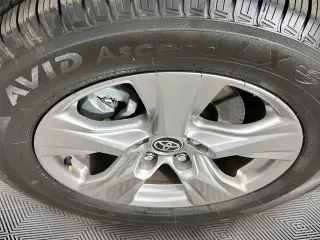Toyota RAV4 Hybrid 2023 AWD XLE 4dr SUV